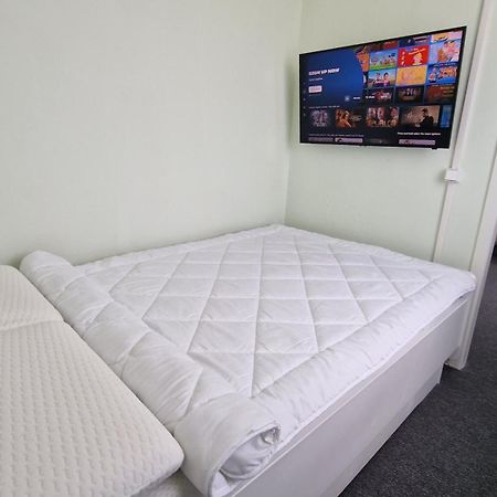 Citycenter Apartment - Bigtv-Ps4-Netflix-Parking Хемниц Экстерьер фото